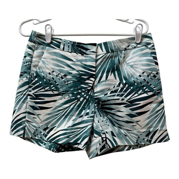 White House Black Market Teal Green Palm Fronds Print Shorts Size 4 Short - Picture 1 of 10